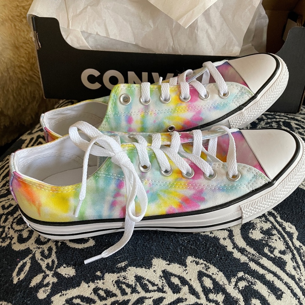 Converse Classic Oxford - NIB- US8 Women's